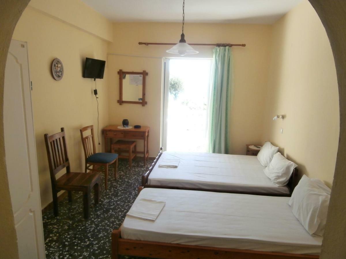 Billy'S Amoudi Apartments Bagian luar foto