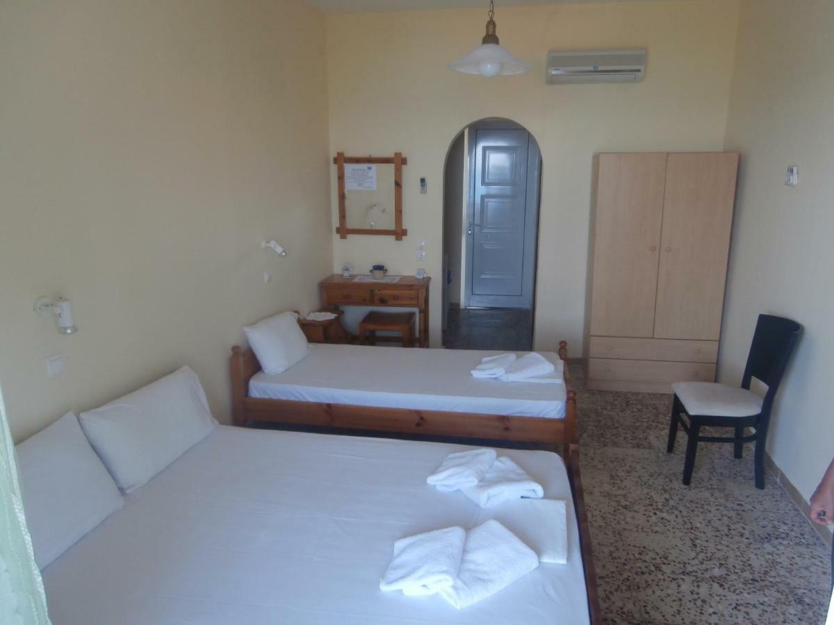 Billy'S Amoudi Apartments Bagian luar foto